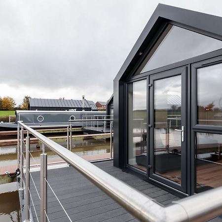 Kingfisher Tattenhall Exterior photo